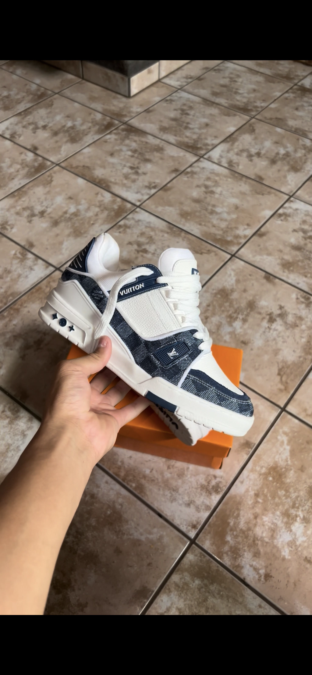 Louis Vuitton LV Trainer - Branco