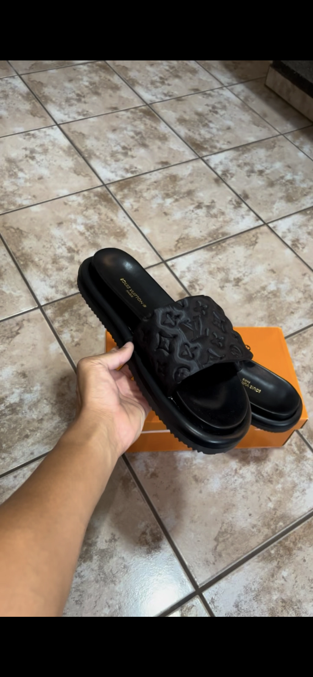 Louis Vuitton Louis Vuitton Slide - Branco